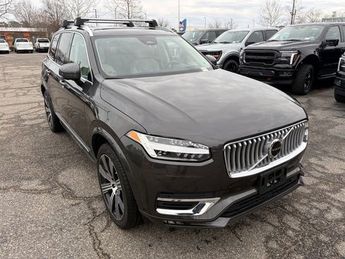 Used 2023 Volvo XC90 B6 Ultimate w/ Protection Package image 3