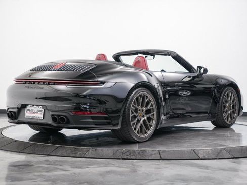 Used 2022 Porsche 911 Carrera 4S image 13