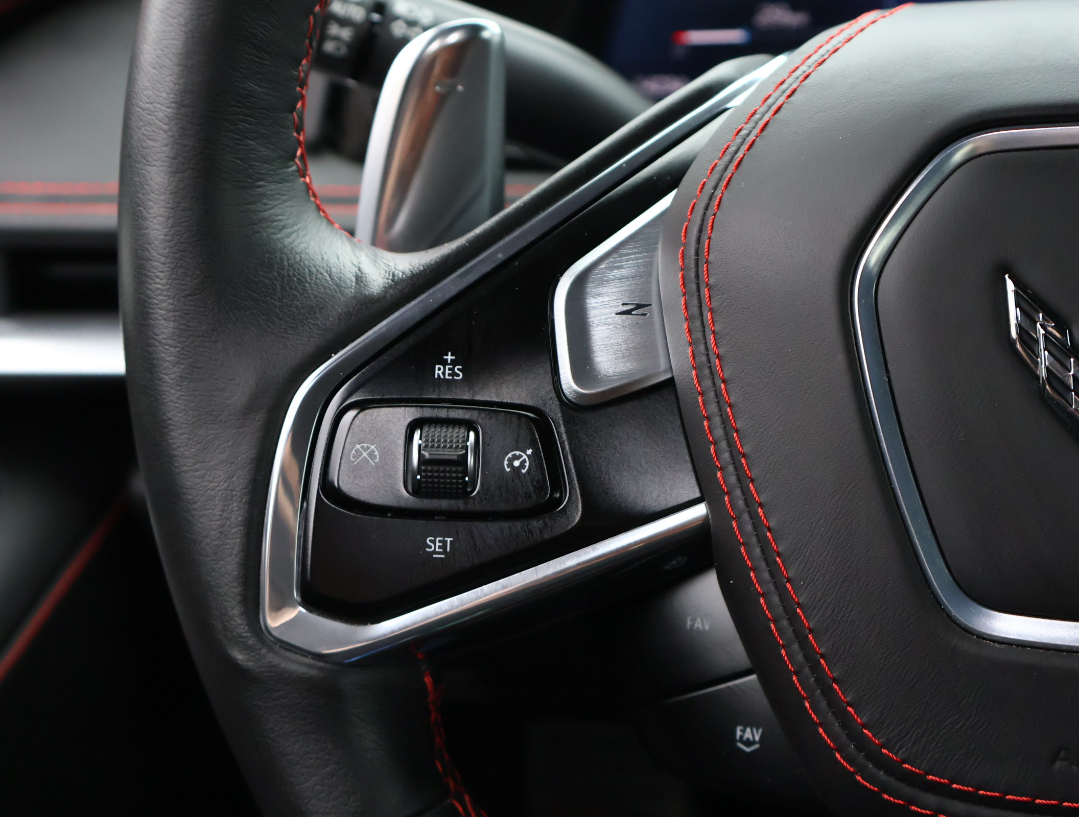 Used 2021 Chevrolet Corvette Stingray Premium Cpe w/ Engine Appearance Package RWD image 18
