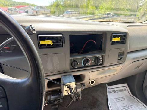 Used 1999 Ford F350 XL AWD/4WD image 17