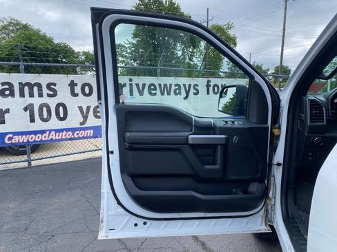 Used 2018 Ford F150 XLT w/ Equipment Group 302A Luxury AWD/4WD image 12