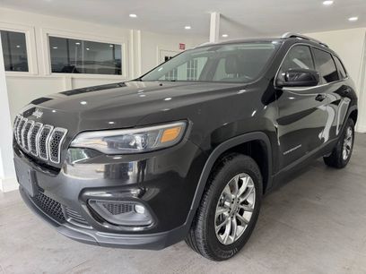 Used 2019 Jeep Cherokee Latitude Plus w/ Cold Weather Group