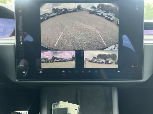 Used 2023 Tesla Model X AWD/4WD image 5