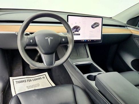 Used 2023 Tesla Model Y AWD image 11
