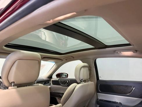 Used 2018 Lincoln Continental Select image 26