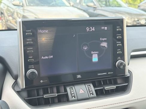 Used 2022 Toyota RAV4 Limited AWD/4WD image 29