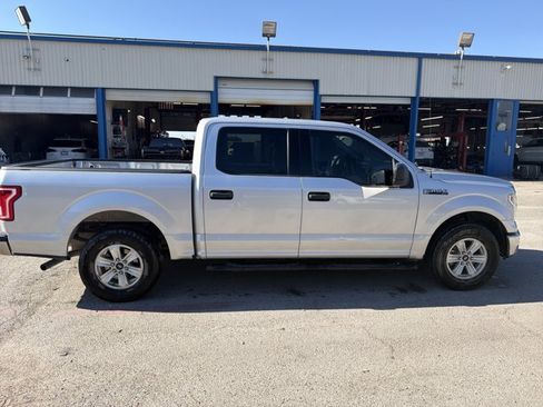 Used 2017 Ford F150 XLT RWD image 6