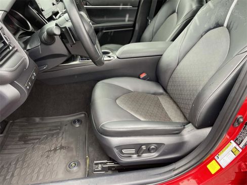 Used 2023 Toyota Camry XSE image 15