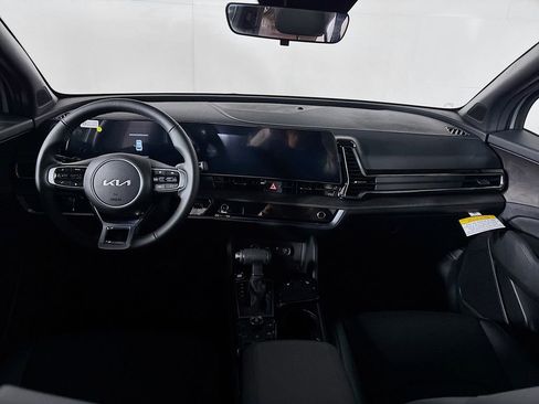 Used 2025 Kia Sportage X-Line image 12