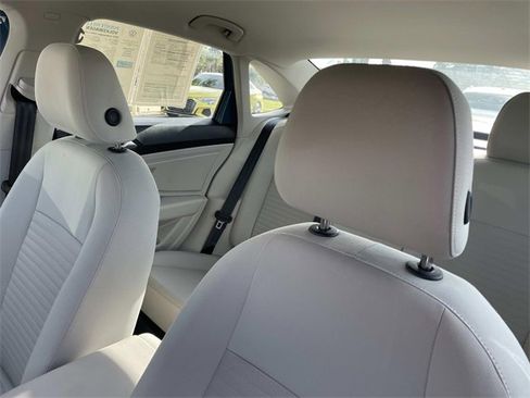 Used 2025 Volkswagen Jetta S image 21