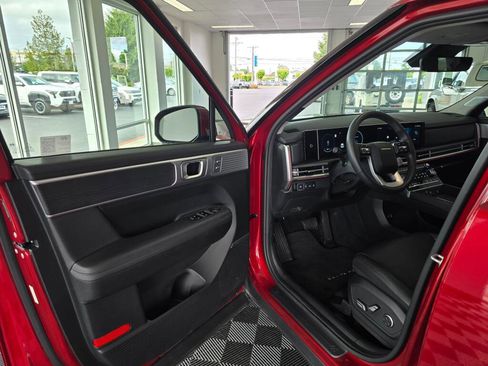 Used 2024 Hyundai Santa Fe Limited AWD/4WD image 17