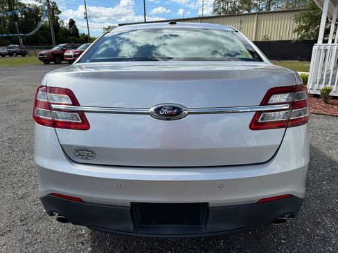 Used 2013 Ford Taurus Limited image 6