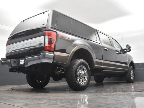 Used 2017 Ford F250 King Ranch w/ King Ranch Ultimate Package AWD/4WD image 19