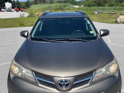 Used 2013 Toyota RAV4 Limited AWD/4WD image 15