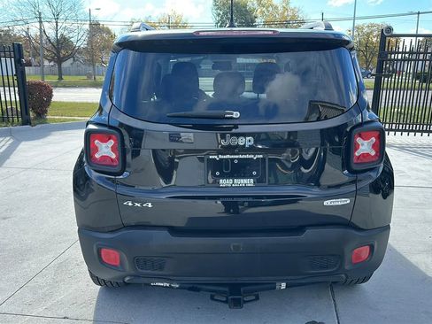 Used 2017 Jeep Renegade Latitude w/ Safety & Security Group (ALP) image 6
