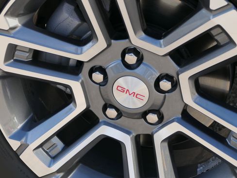 New 2026 GMC Terrain Elevation image 11