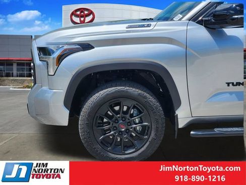 Used 2025 Toyota Tundra Limited w/ TRD Off-Road Package AWD/4WD image 9