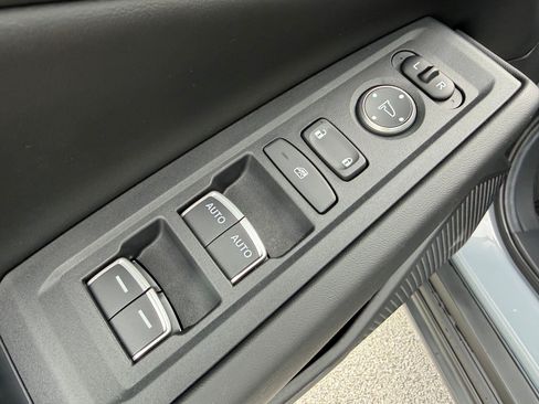 Used 2025 Honda Accord SE image 26