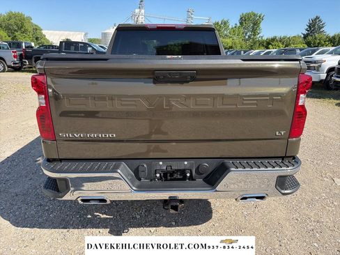 Used 2023 Chevrolet Silverado 1500 LT AWD/4WD image 4