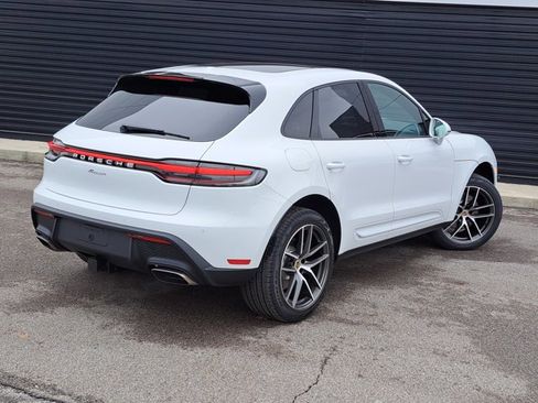 New 2026 Porsche Macan image 7