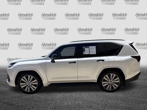 Used 2023 Lexus LX 600 4WD w/ Appearance Package image 7