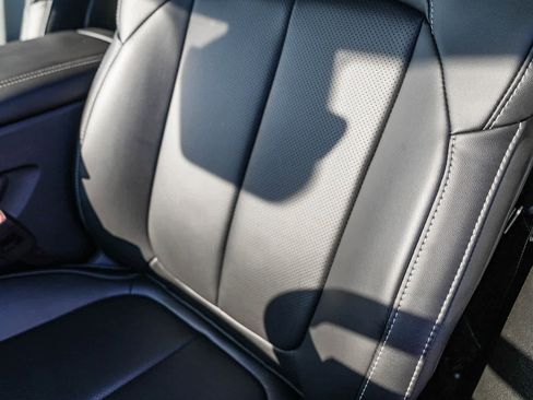 New 2025 Jeep Grand Cherokee L Limited w/ Luxury Tech Group II image 22