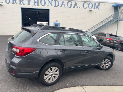 Used 2019 Subaru Outback 2.5i image 11