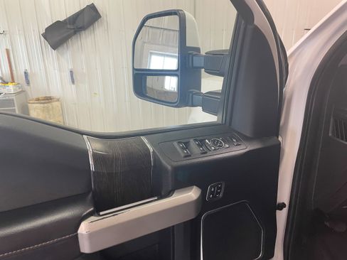 Used 2020 Ford F250 Lariat w/ Lariat Ultimate Package image 10