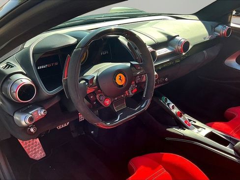 Used 2023 Ferrari 812 GTS RWD image 15