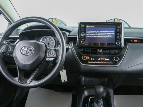Used 2022 Toyota Corolla LE w/ Carpet Mat Package (TMS) FWD image 17