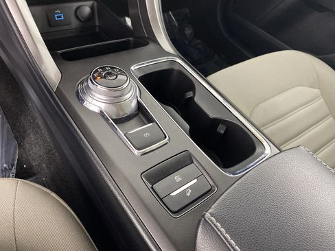 Used 2018 Ford Fusion S FWD image 27