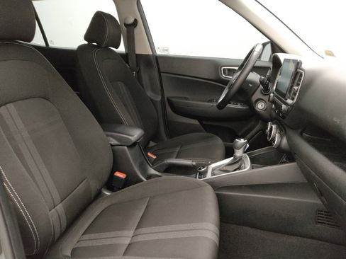 Used 2020 Hyundai Venue SEL w/ Convenience Package FWD image 21