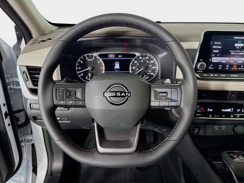New 2026 Nissan Rogue SV FWD image 12