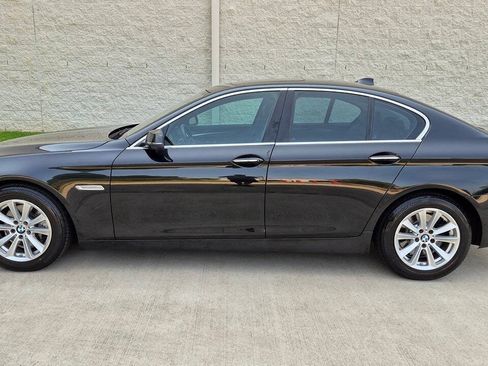Used 2014 BMW 528i xDrive Sedan AWD/4WD image 2