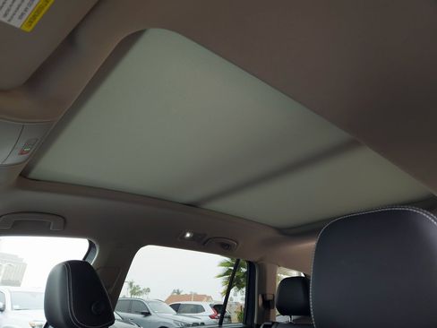 Used 2023 Volkswagen Atlas SEL image 20