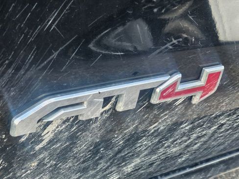 Used 2022 GMC Sierra 1500 AT4 w/ AT4 Preferred Package AWD/4WD image 15