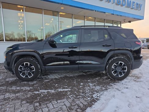 Used 2025 Chevrolet Equinox ACTIV w/ Safety and Technology Package image 2