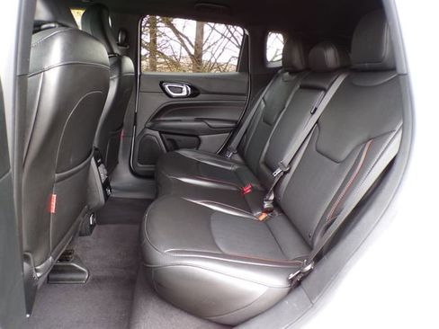 Used 2023 Jeep Compass Trailhawk image 8