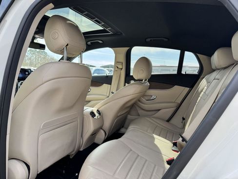 Used 2020 Mercedes-Benz GLC 300 GLC 300 image 16