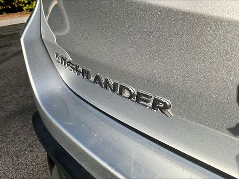 Used 2017 Toyota Highlander XLE image 10