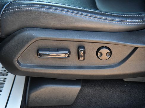 Used 2024 Honda Pilot EX-L image 17