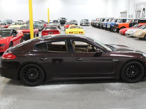 Used 2014 Porsche Panamera 4 image 14