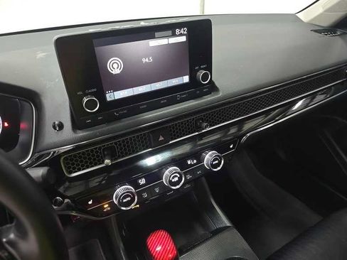 Used 2024 Honda Civic EX-L image 9