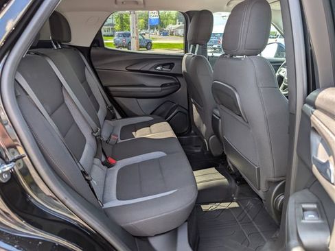 Used 2023 Chevrolet TrailBlazer LT w/ Convenience Package AWD/4WD image 17