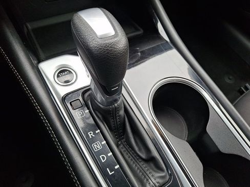 Used 2023 Nissan Altima 2.5 SV FWD image 14