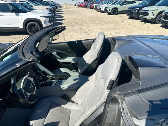 Used 2015 Chevrolet Corvette Stingray Convertible w/ 2LT Preferred Equipment Group RWD image 21
