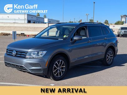 Used 2019 Volkswagen Tiguan SE w/ Panoramic Sunroof Package