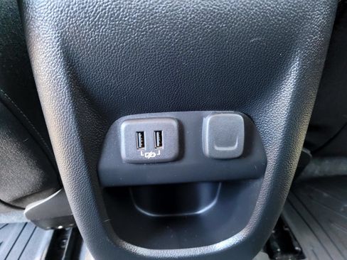 Used 2020 GMC Canyon SLE w/ Elevation Edition RWD image 18