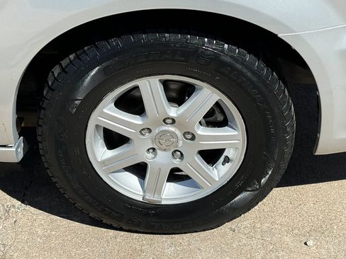 Used 2011 Chrysler Town & Country Touring w/ Entertainment Group #1 image 50