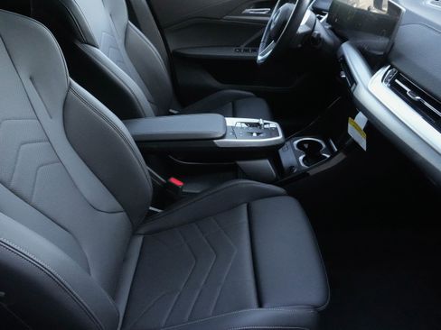 Certified 2026 BMW X2 xDrive28i AWD/4WD image 13